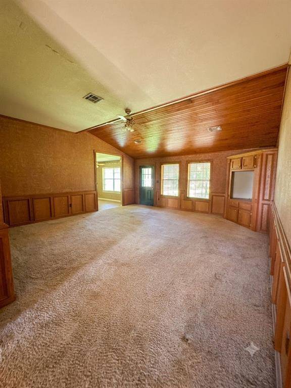 1075 N 4285 RD, Hugo, OK 74743