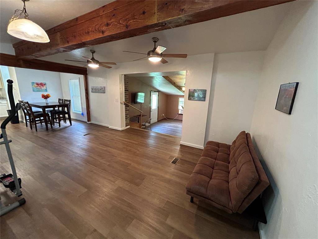 4324 Valley View LN, Edmond, OK 73034