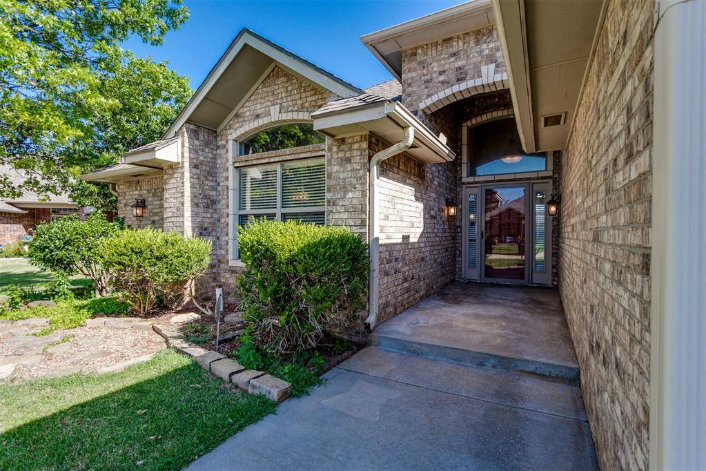 8509 NW 68th TER, Oklahoma City, OK 73132