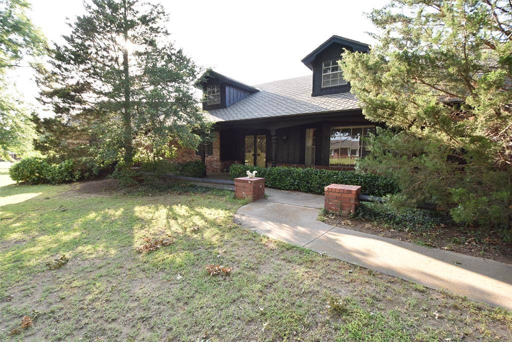 726 Robin RD, Seminole, OK 74868