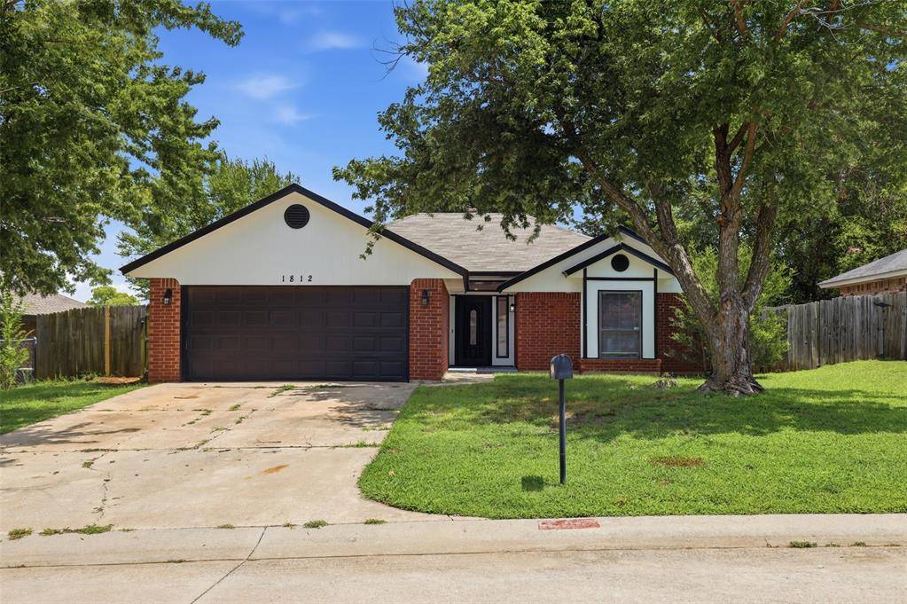 1812 Cimarron TRL, Choctaw, OK 73020