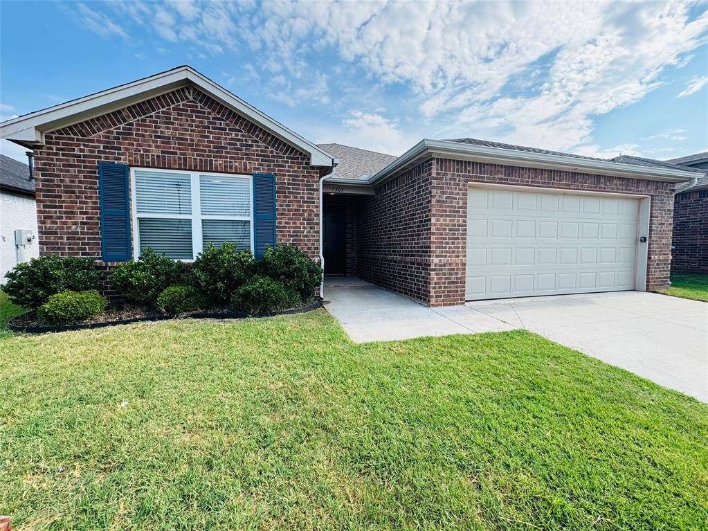 5303 Nicole DR, Tuttle, OK 73089
