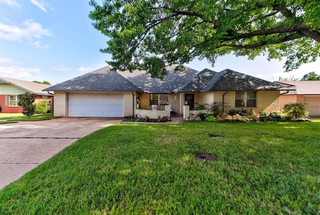 2321 Ashwood LN, Norman, OK 73071