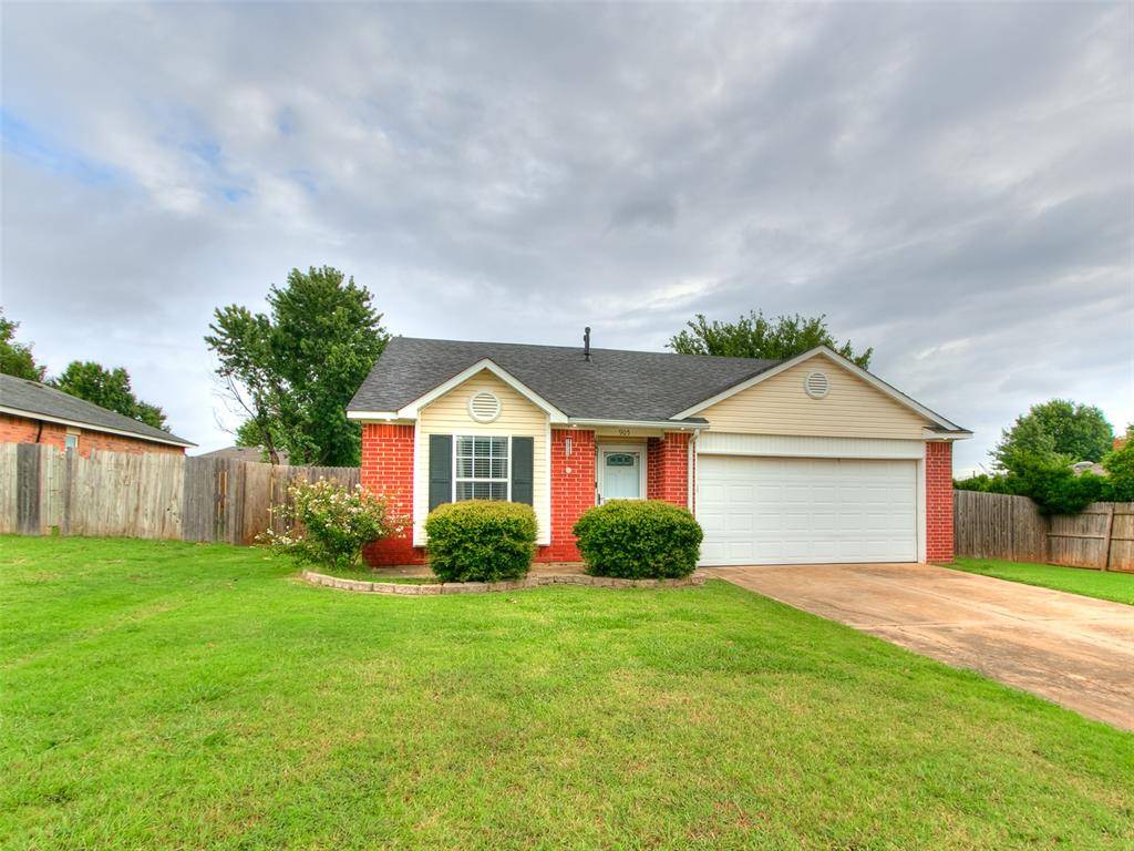 905 Boot Hill LN, Noble, OK 73068