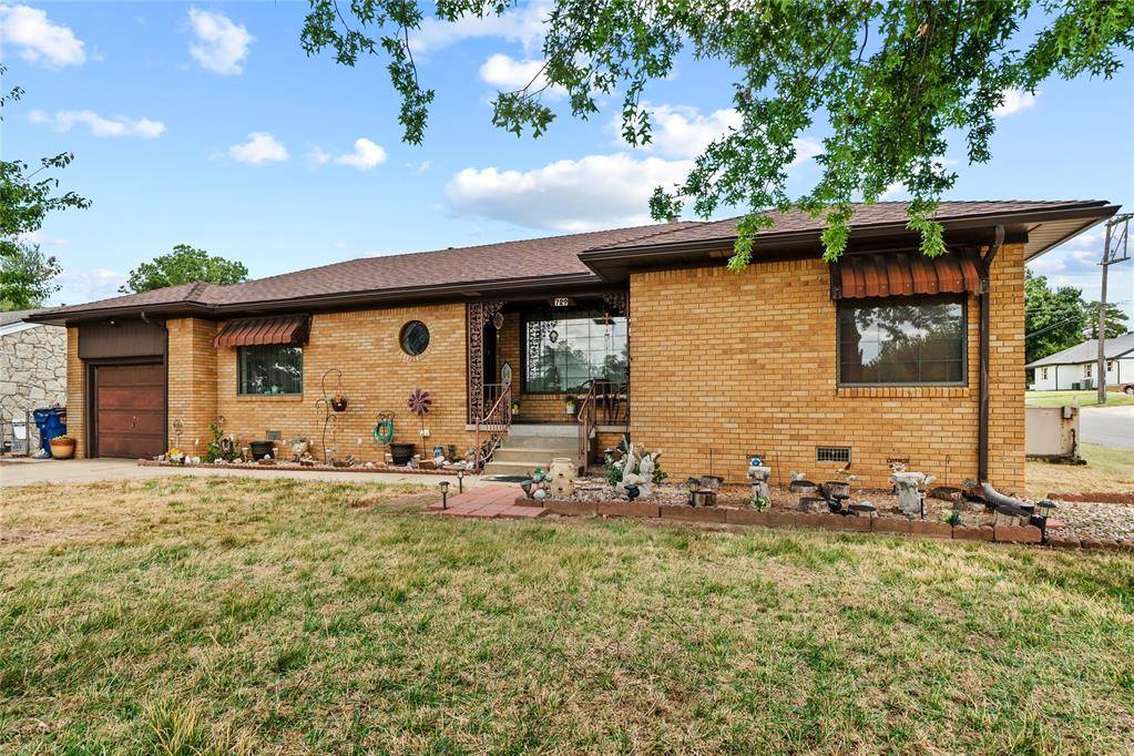 729 S Reno AVE, El Reno, OK 73036