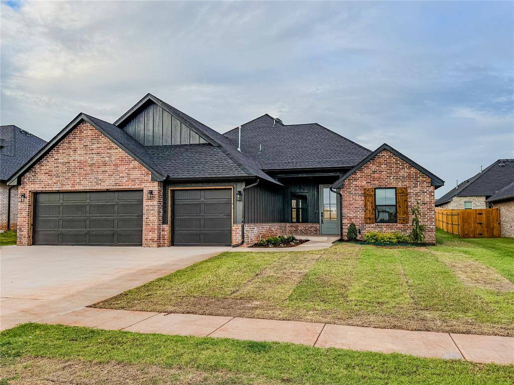 10448 SW 50th ST, Mustang, OK 73064