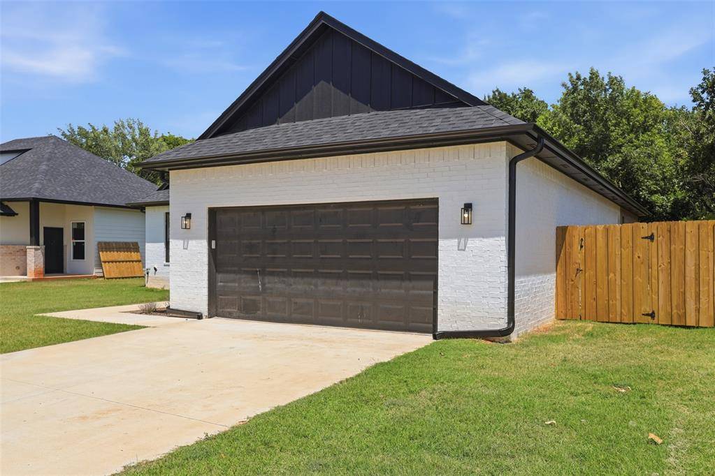 4208 N Shadybrook DR, Midwest City, OK 73110