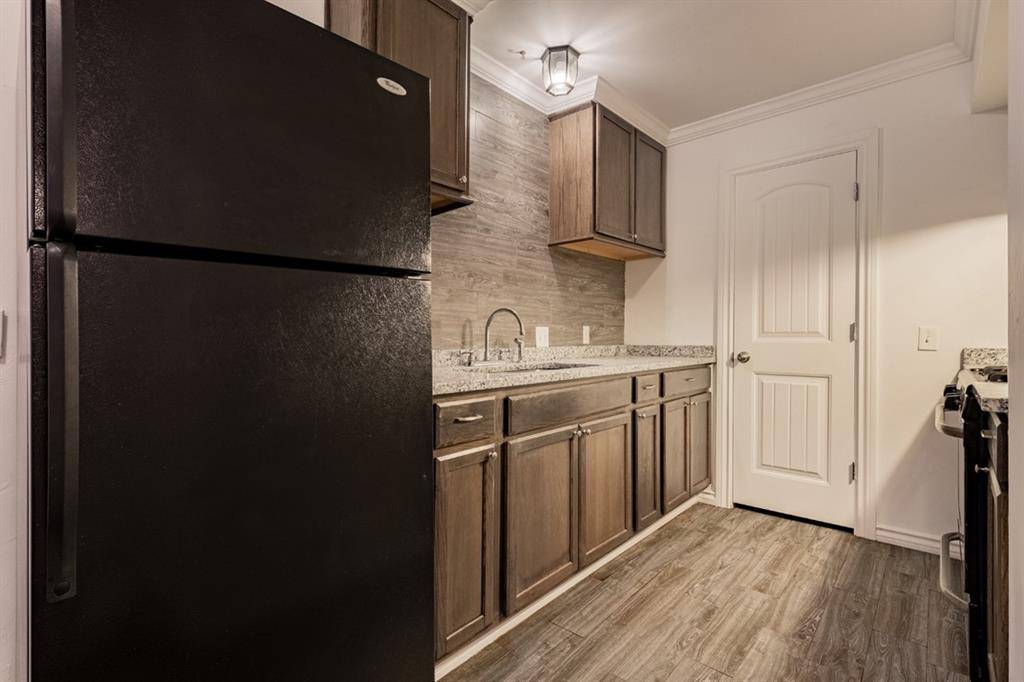 319 E Edwards ST #5, Edmond, OK 73034