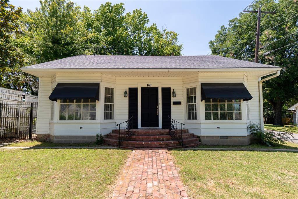 621 S Broadway AVE, Ada, OK 74820