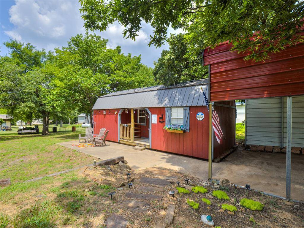 74 Hickory LN, Stigler, OK 74462