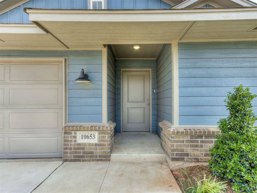 10653 SW 18th ST, Yukon, OK 73099