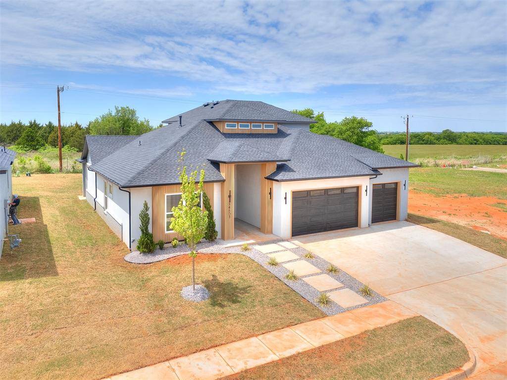 14601 Astor LN, Yukon, OK 73099