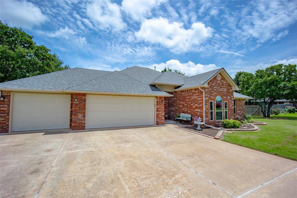 1322 Houser LN, Blanchard, OK 73010