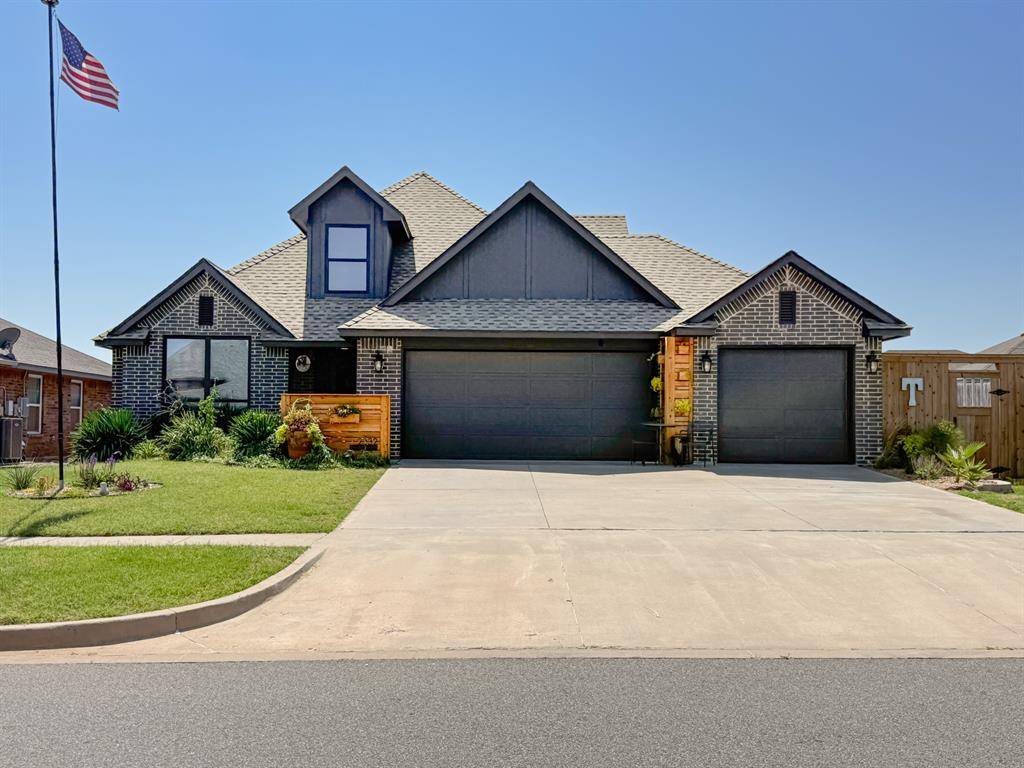 2332 Snapper LN, Oklahoma City, OK 73130
