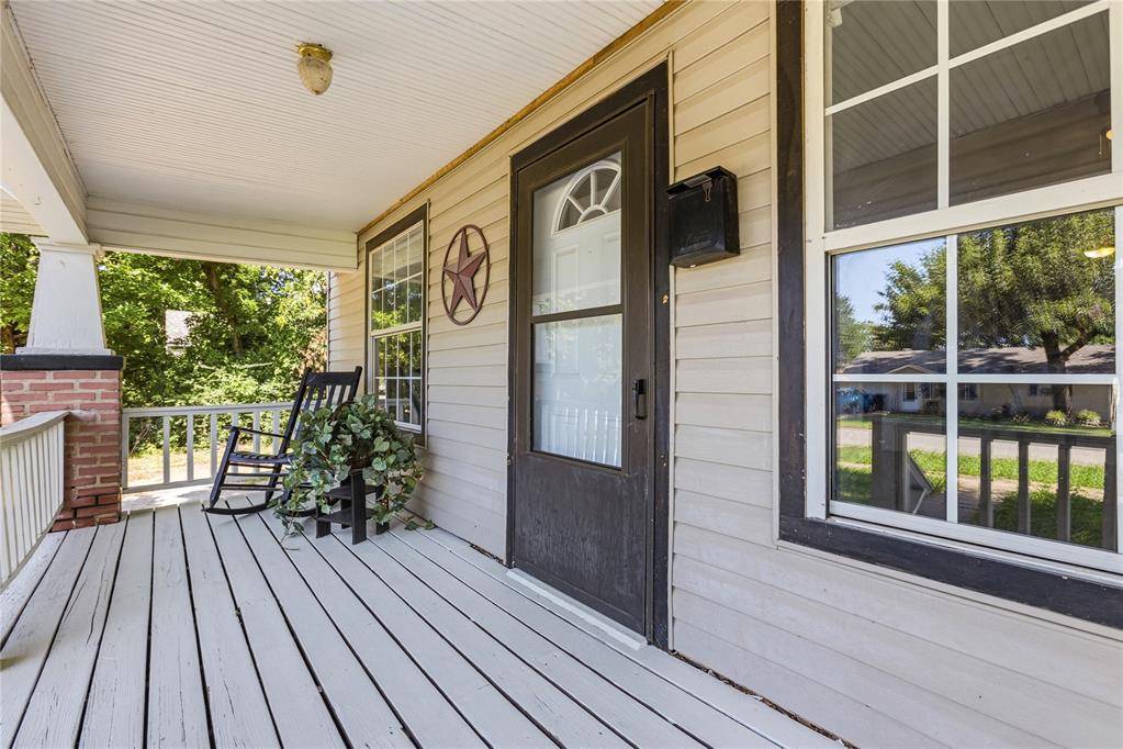 407 W 1st ST, Edmond, OK 73003