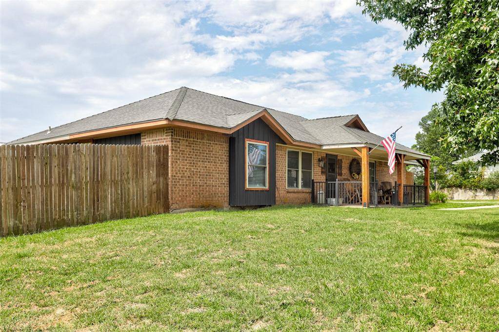 19800 Aaron DR, Harrah, OK 73045