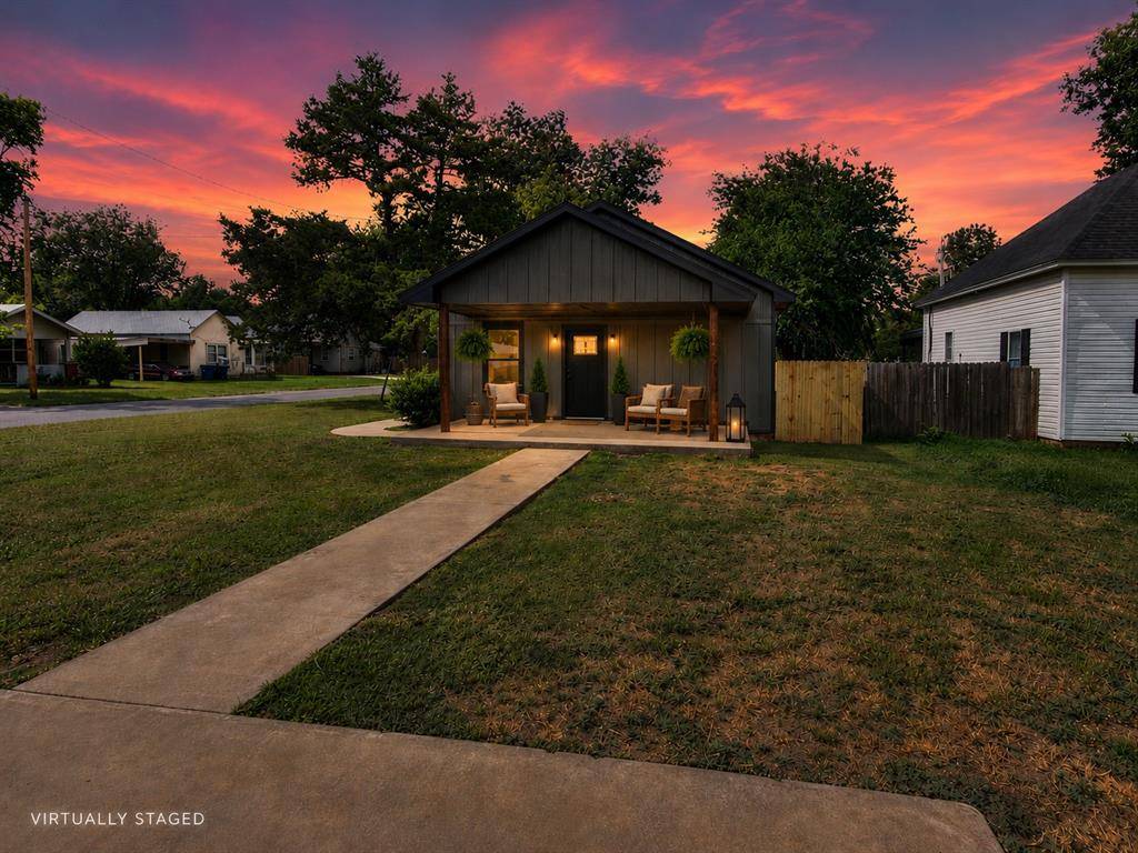 1828 W Idaho AVE, Chickasha, OK 73018
