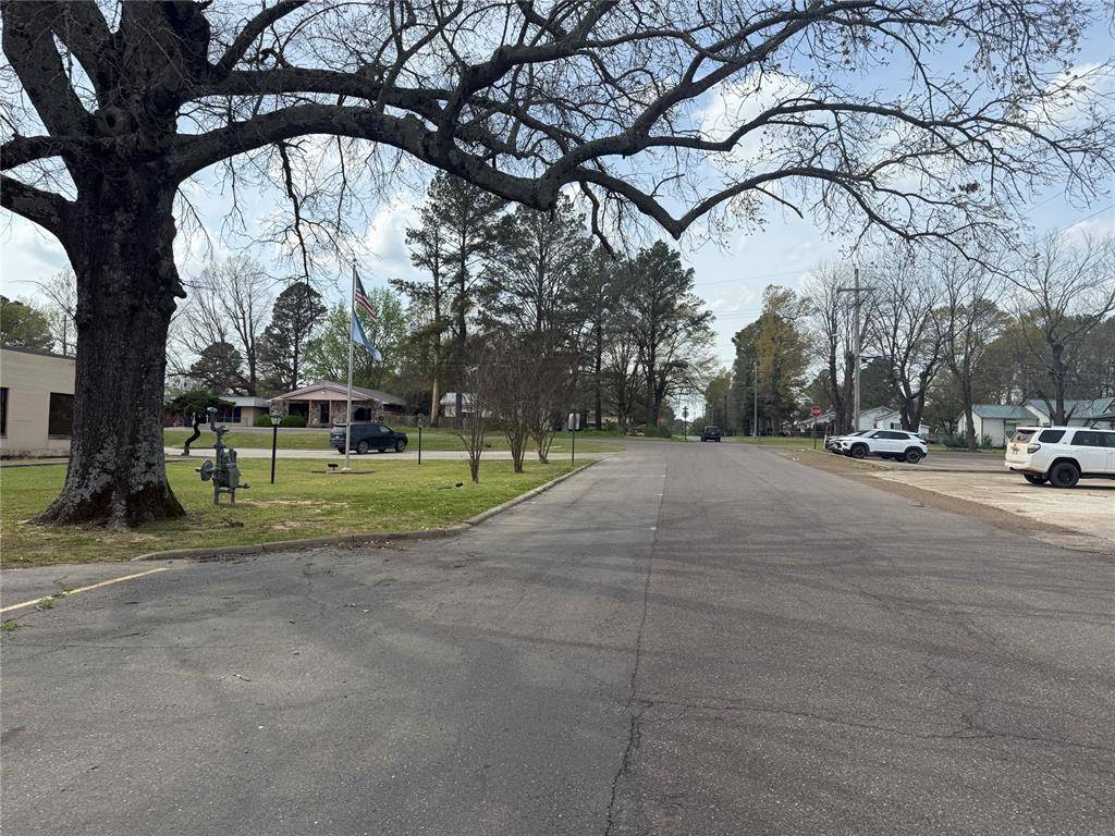 1300 SE Adams ST, Idabel, OK 74745