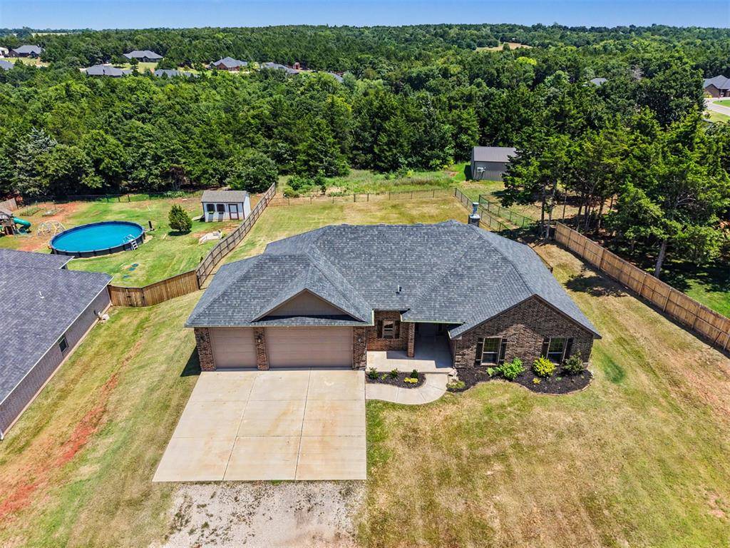 350 Maple DR, Guthrie, OK 73044