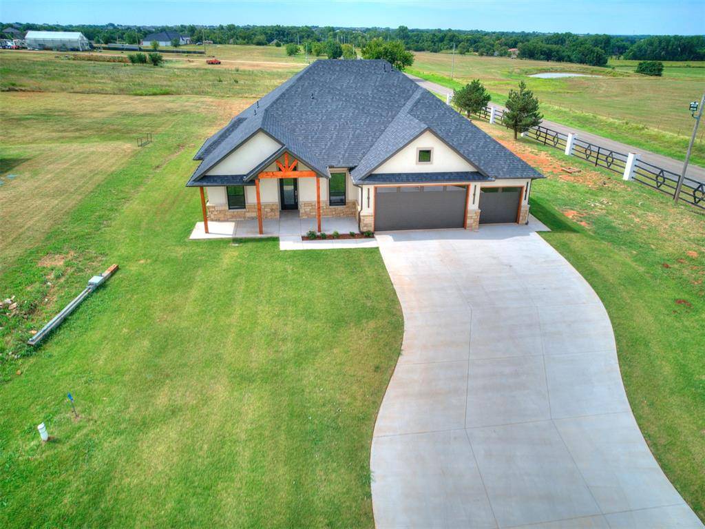 4988 Ranchero DR, Edmond, OK 73025