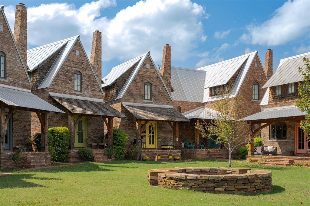43 Redbud ST #A, Carlton Landing, OK 74432
