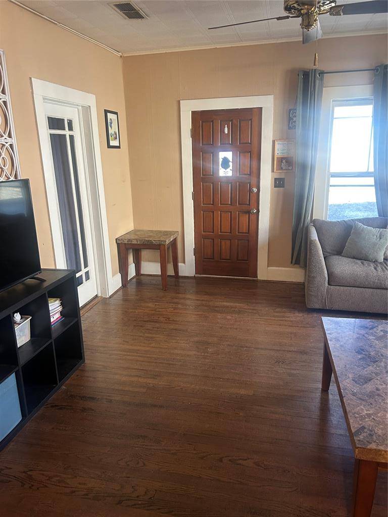518 S Penn AVE, Mangum, OK 73554