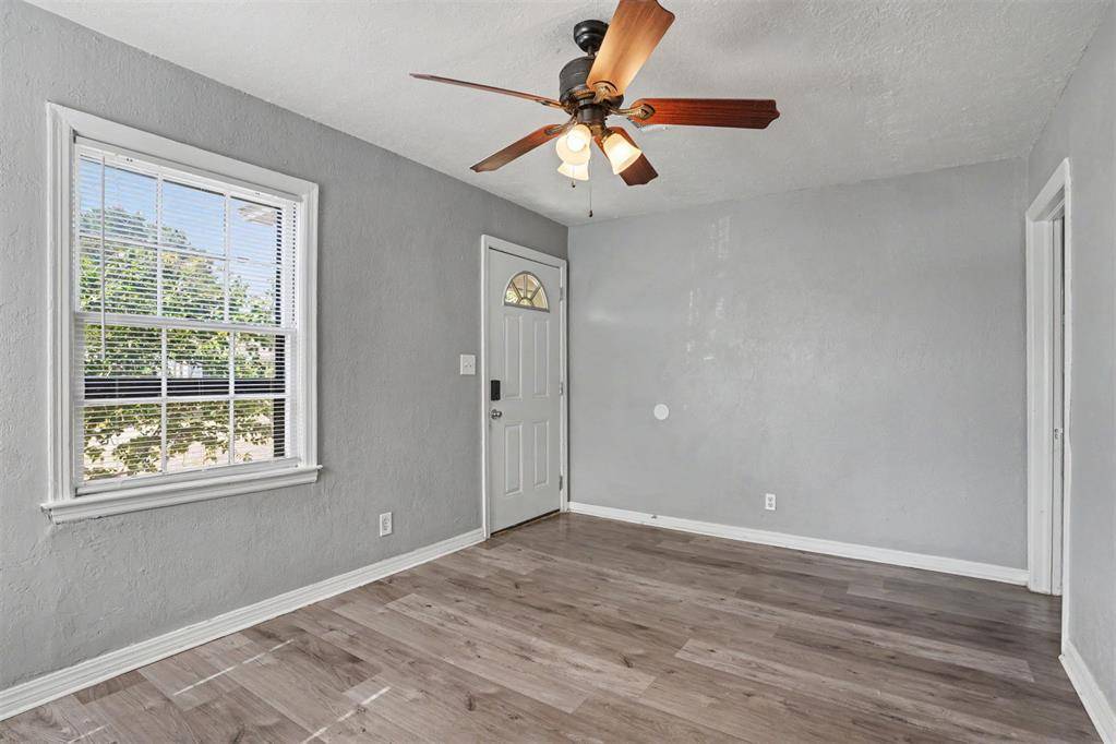 1016 E Liveoak ST, Altus, OK 73521