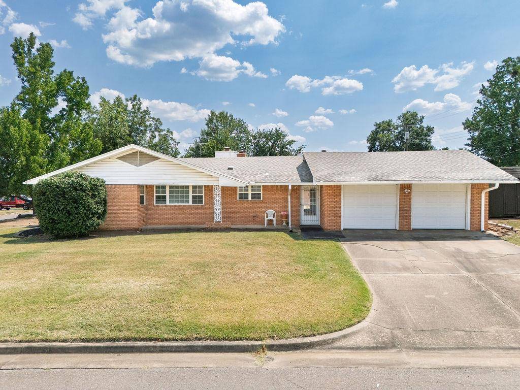 1848 N Pennsylvania AVE, Shawnee, OK 74804