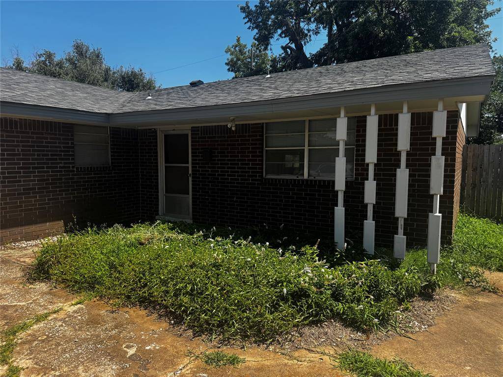 7904 NW 40th ST, Bethany, OK 73008