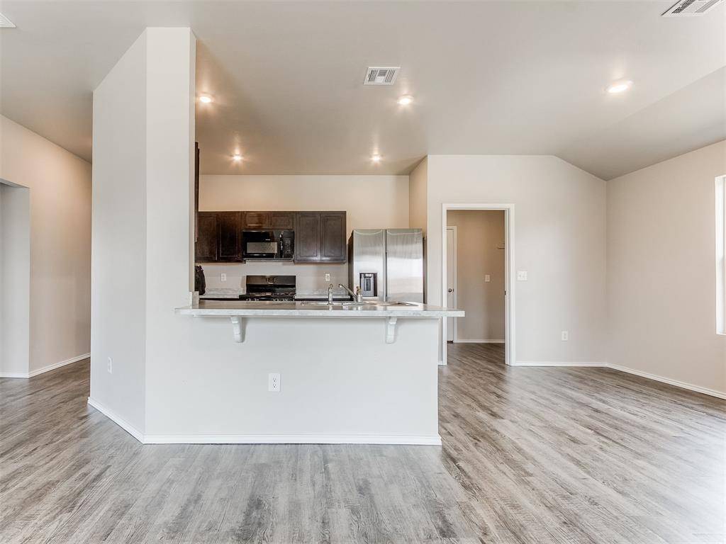 9500 Saddle DR, Yukon, OK 73099