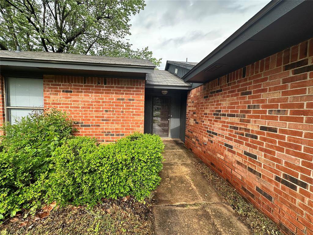 3628 Peregrine DR, Norman, OK 73072