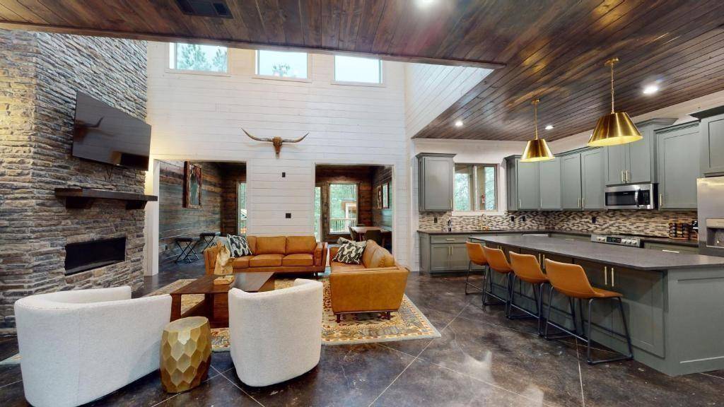 168 Boulder Creek, Broken Bow, OK 74728