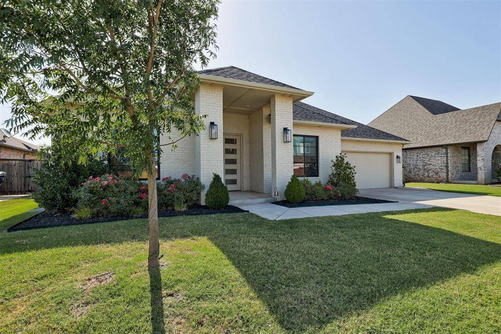 13008 Stonedale DR, Oklahoma City, OK 73142