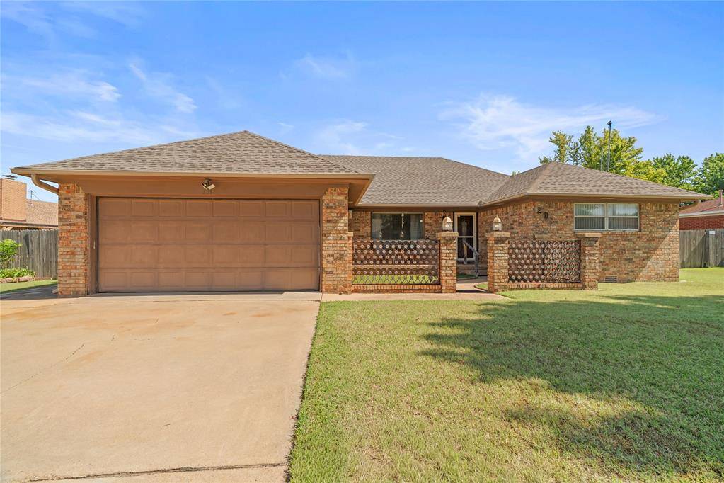201 Rice DR, Watonga, OK 73772