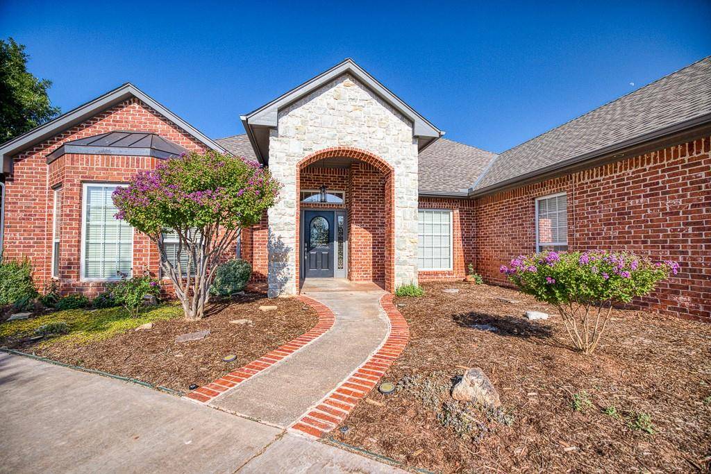 606 Frank DR, Okarche, OK 73762