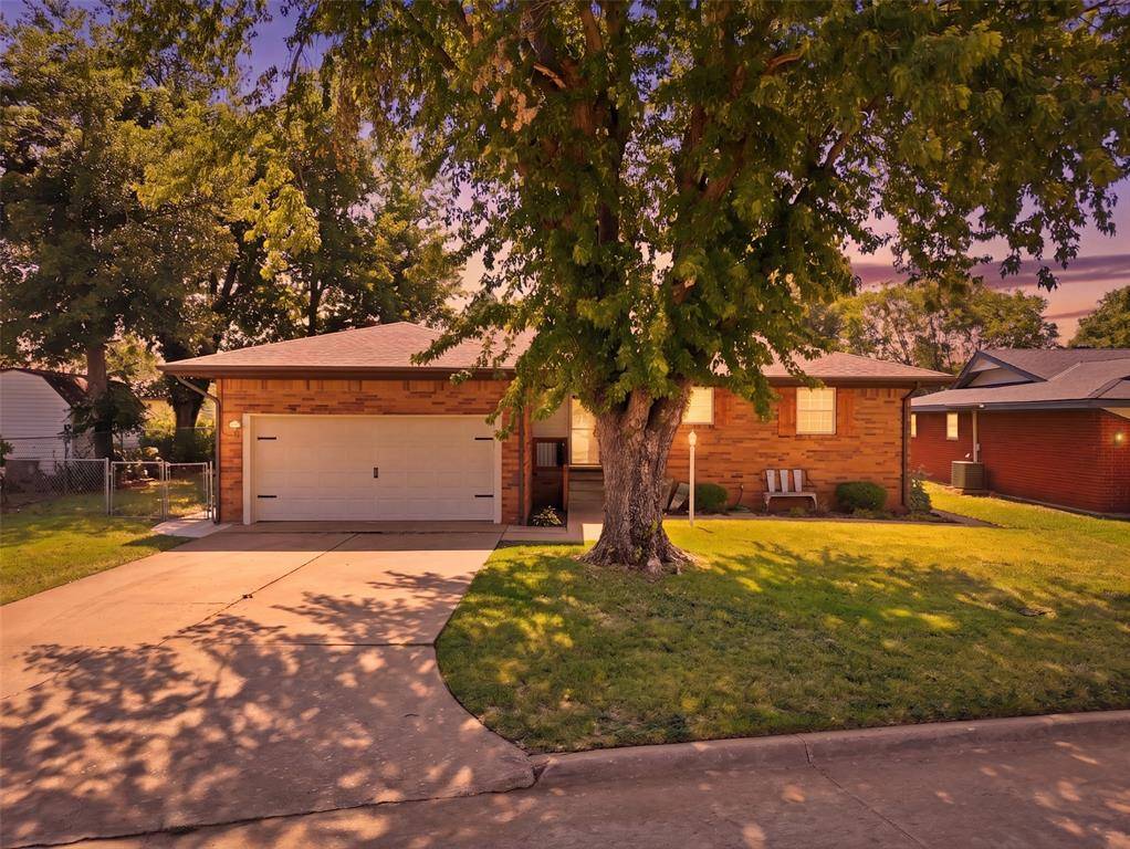 1113 Clearview DR, Kingfisher, OK 73750