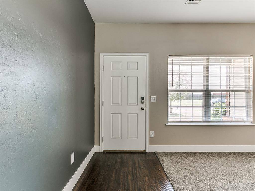 1500 Sandstone DR, Noble, OK 73068