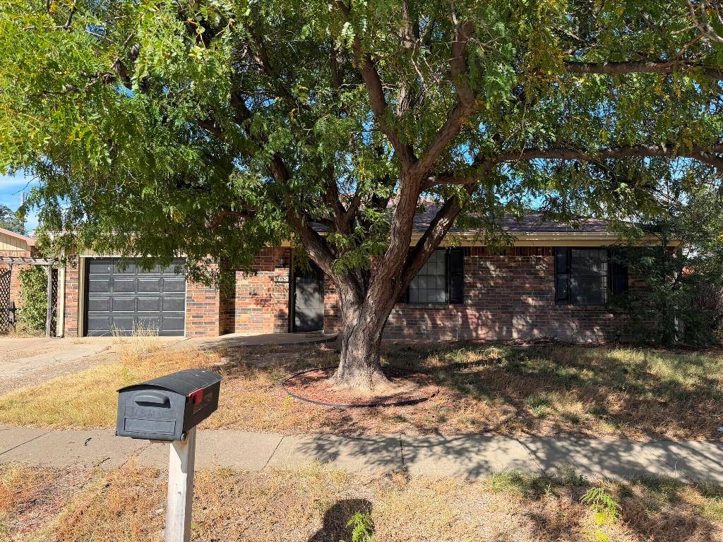 2106 N Beaver ST, Guymon, OK 73942