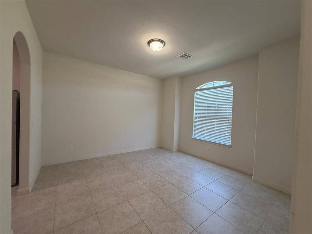 3101 Copan CT, Yukon, OK 73099