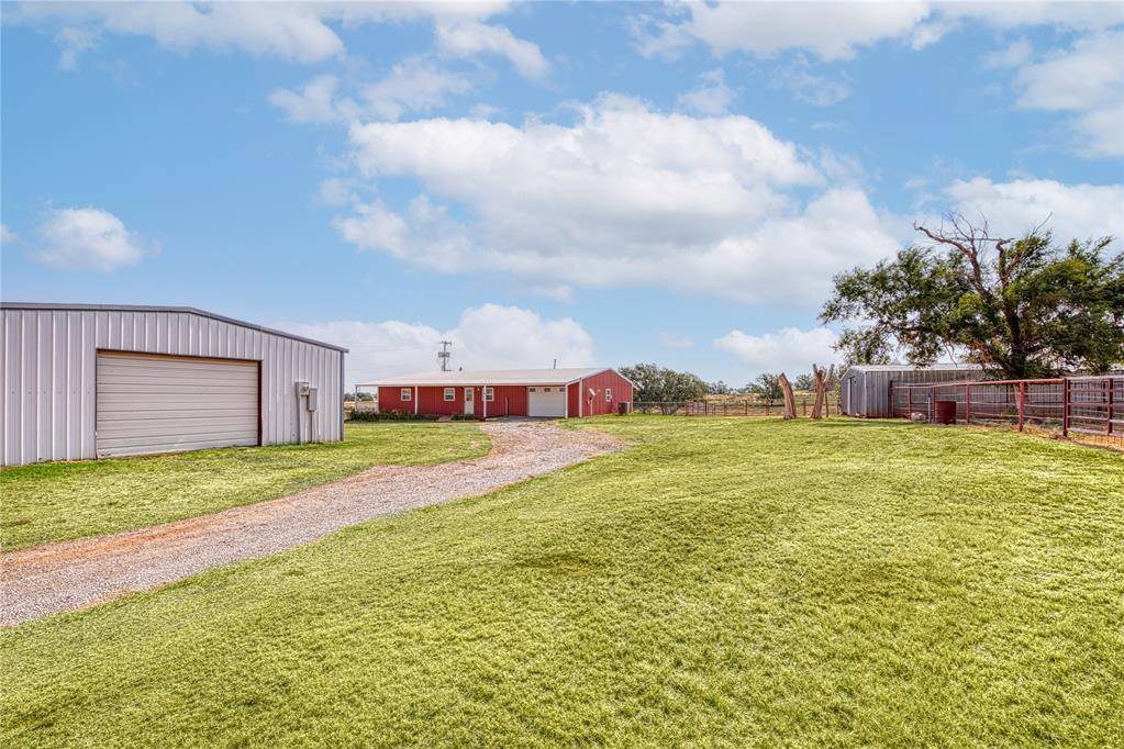 12788 N Highway 44 HWY, Sentinel, OK 73664