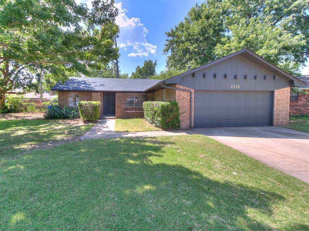 2202 Louise LN, Norman, OK 73071