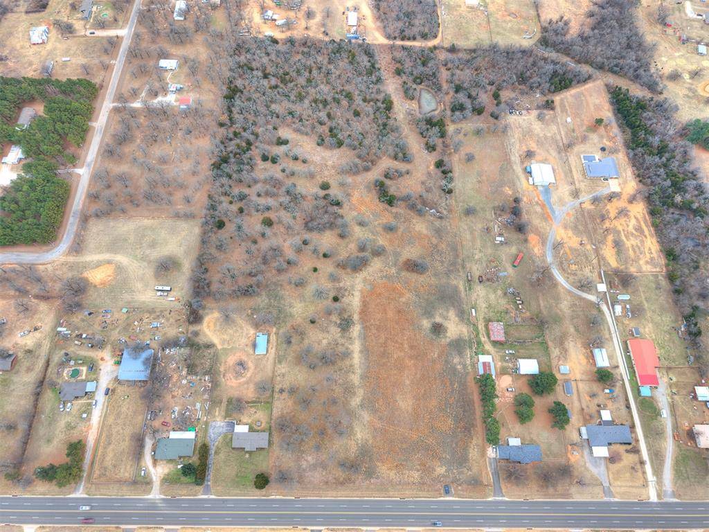 S Harrah RD, Harrah, OK 73045