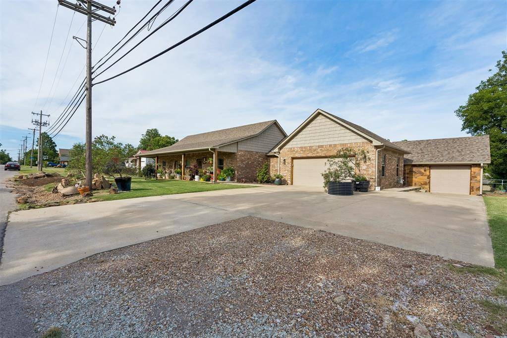 2626 N Beard AVE, Shawnee, OK 74804