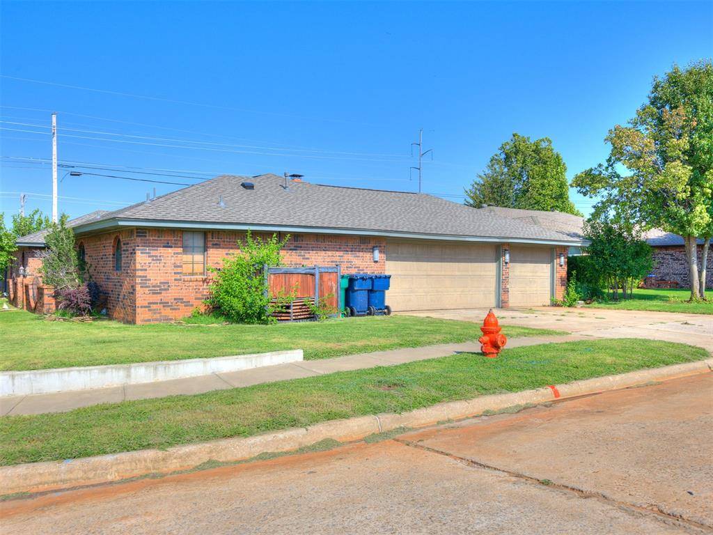 1613 Kingsgate RD, Oklahoma City, OK 73159