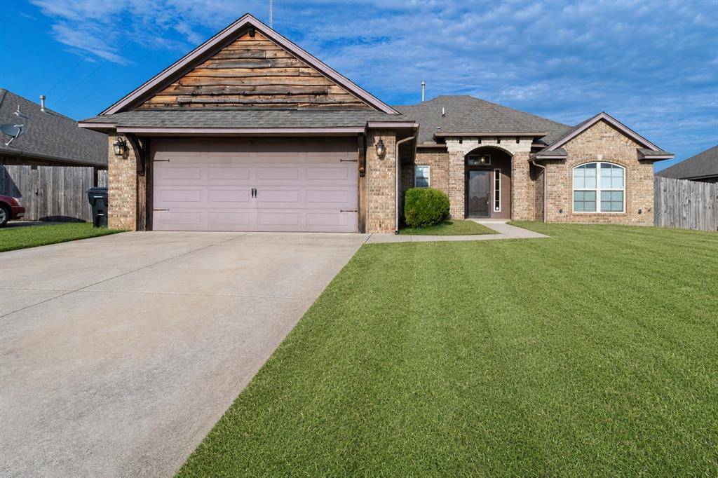 3312 Sharon DR, Moore, OK 73160