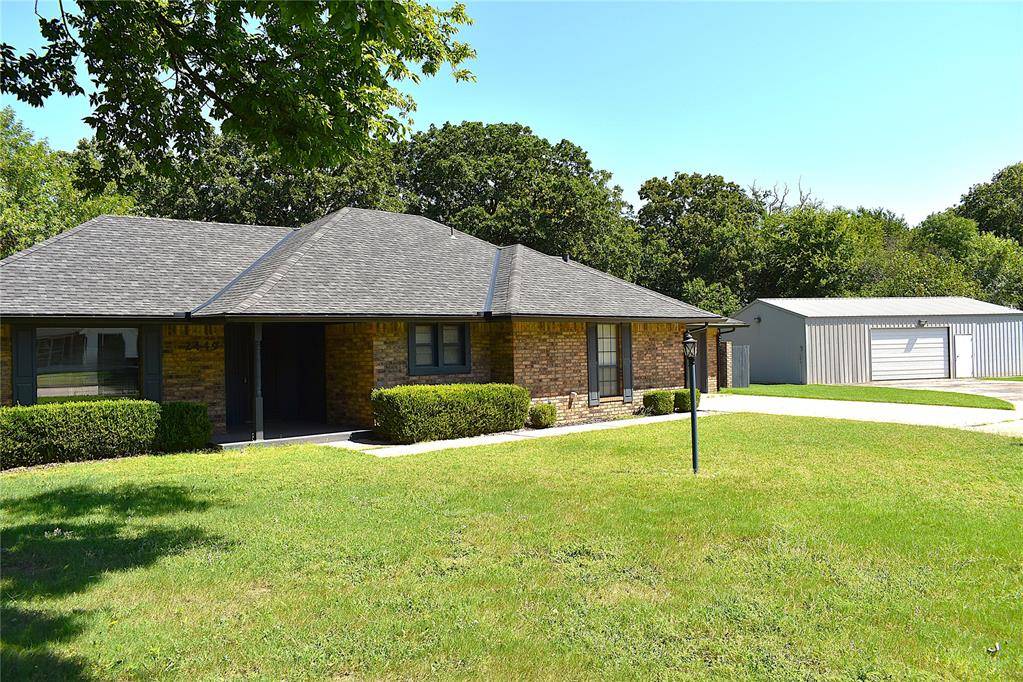 2449 Whispering Oak DR, Seminole, OK 74868