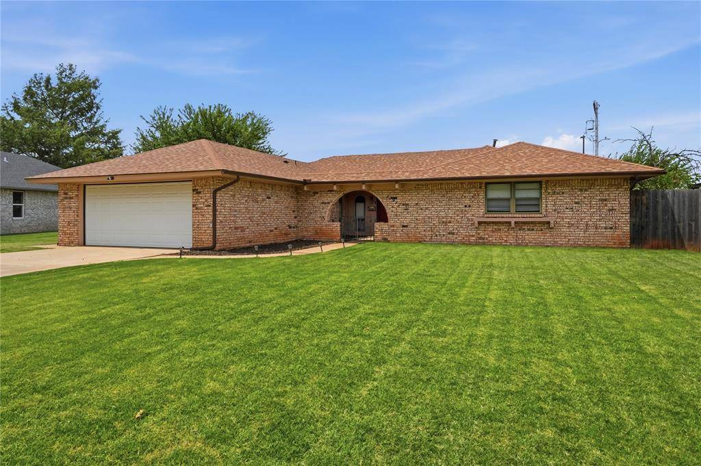 11917 Camelot PL, Oklahoma City, OK 73120