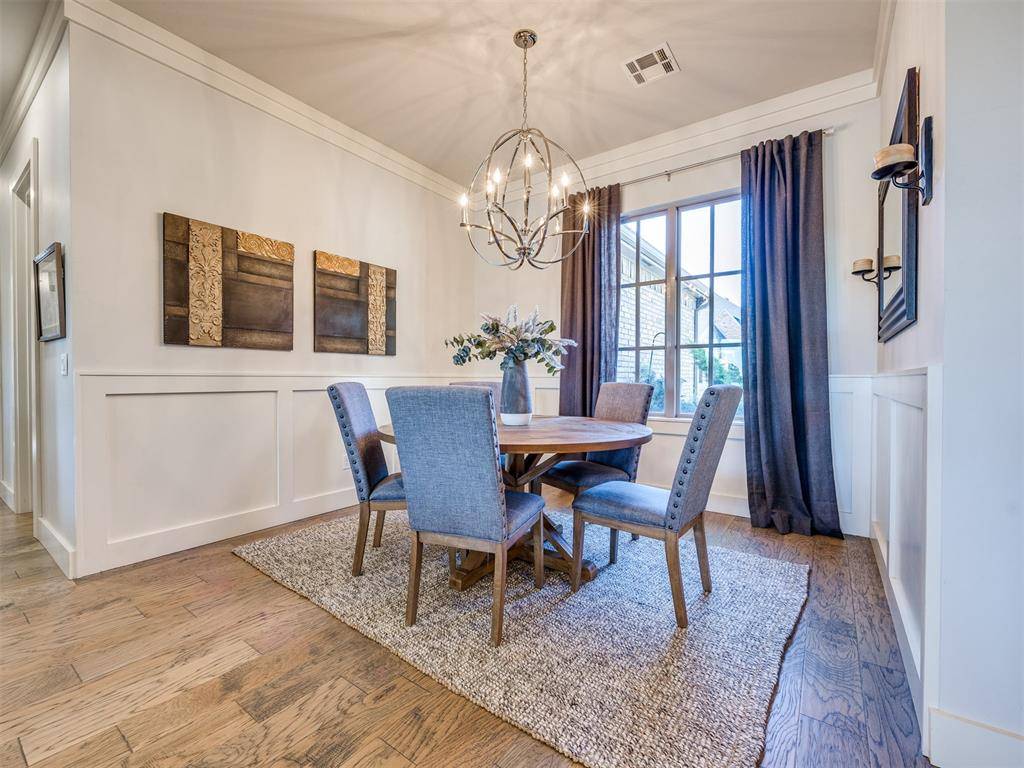 233 Saint Claire DR, Edmond, OK 73025