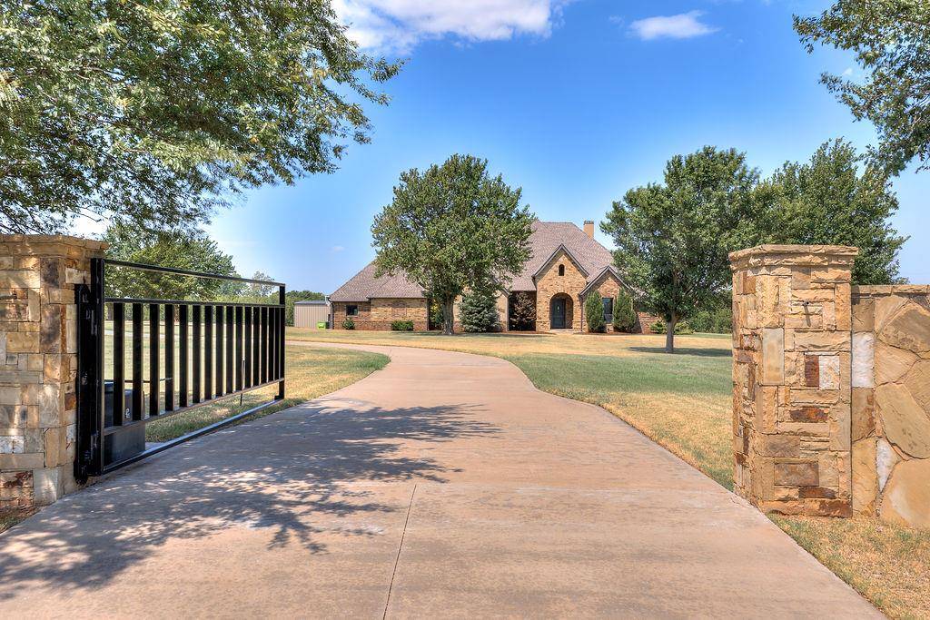 5675 Piedmont Rd N, Piedmont, OK 73078