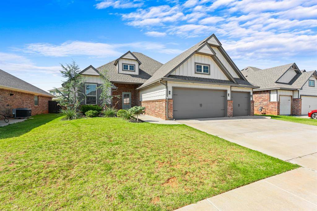 8312 NW 160th ST, Edmond, OK 73013